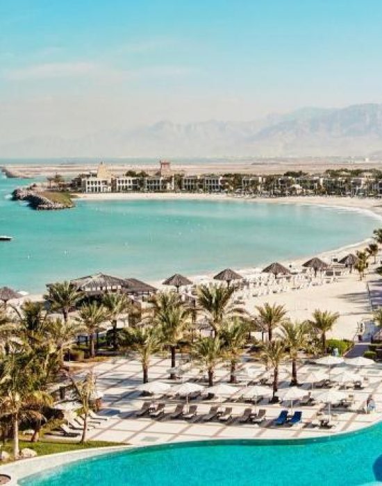 Apartment Vs Townhouses in Al Hamra - Which is Best For You?